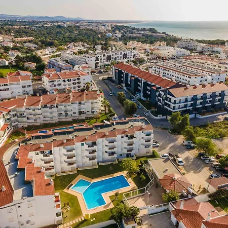 Daire Santa Eulalia 2-bedroom - Swimming Pool - Wifi
